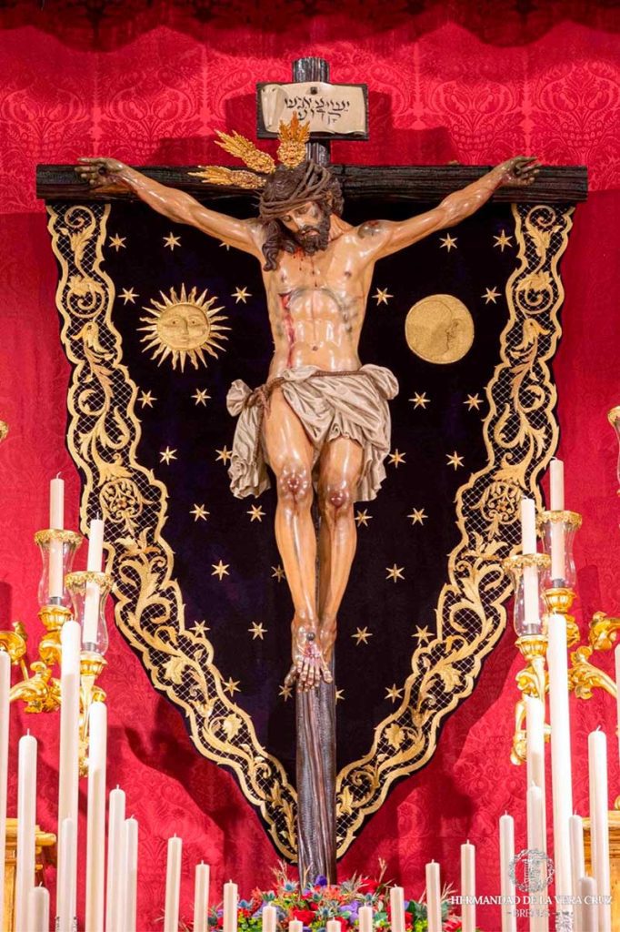 Cristo de la Vera Cruz de Brenes en Altar Mayor