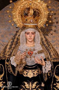 La Virgen de los Dolores Coronada vestida de luto para el día de los difuntos