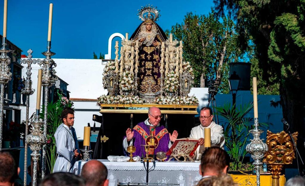 Conmemoración. Salida Extraordinaria y Santa Misa en el Cementerio Municipal