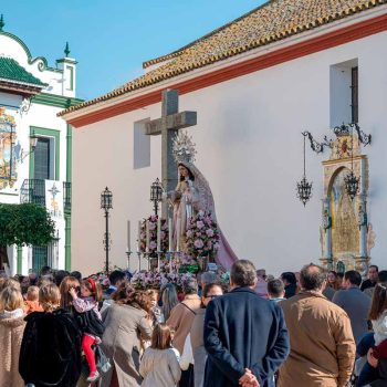 Representación ante la Virgen de la Candelaria