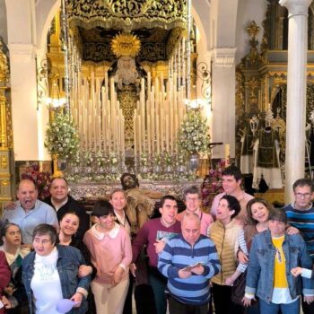 Visita especial de los mayores de nuestro pueblo y de la Fundación TAS