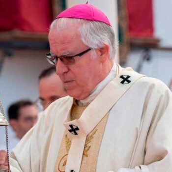 Felicitación por el cumpleaños de nuestro arzobispo
