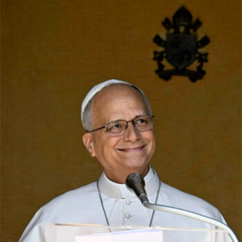 Hospitalización Papa León XIV